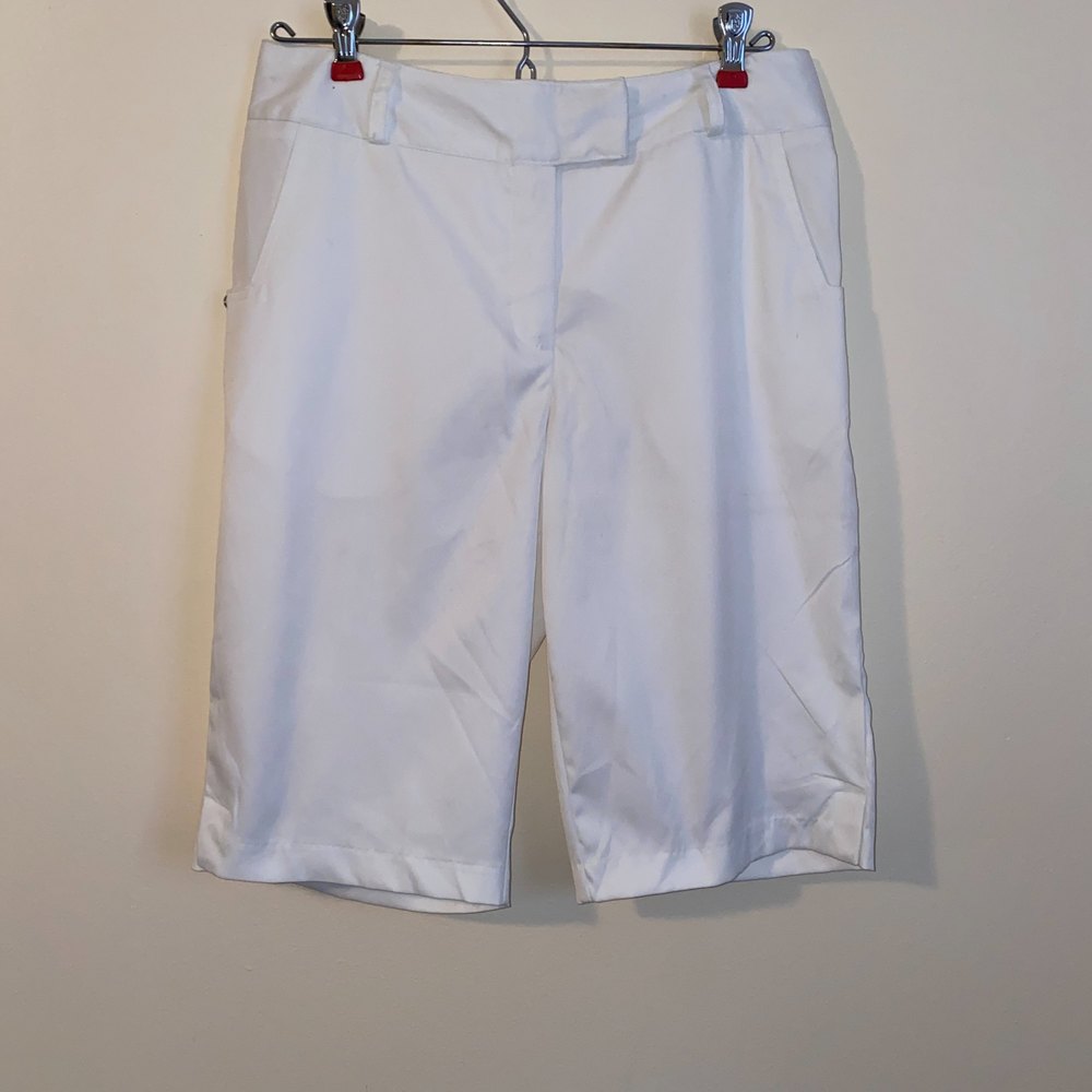 Swing White Golf Shorts Lindsey Fit size 6